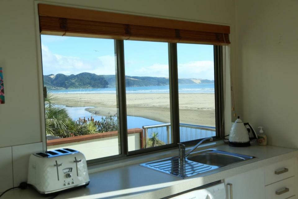Gems Seaside Lodge 아히파라 외부 사진